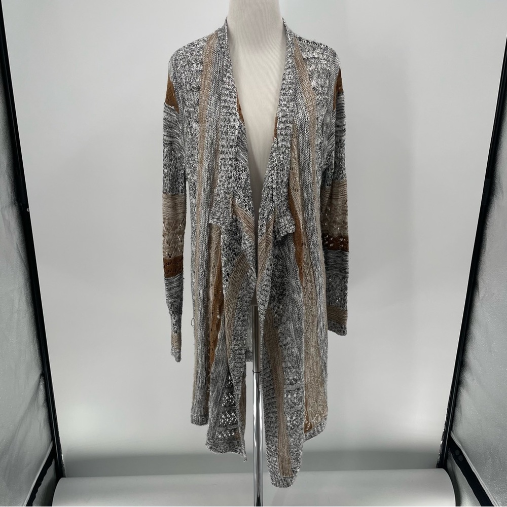 Absolutely Famous Woman’s Cardigan